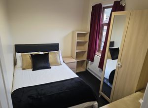 Photo 6- click for photo gallery